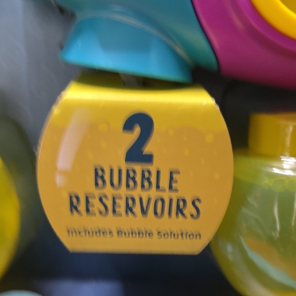Bubble & Water Blaster - Blue and Yellow - Picture 6 of 7